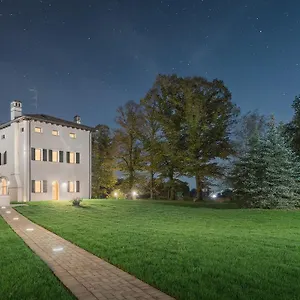 Monteborre Vakantieboerderij Cento (Emilia-Romagna)