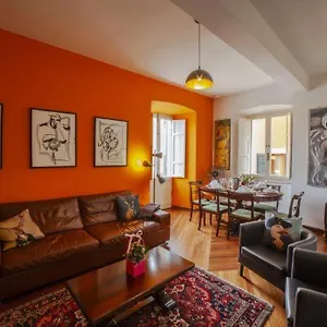 Casa Robina Apartment Barga